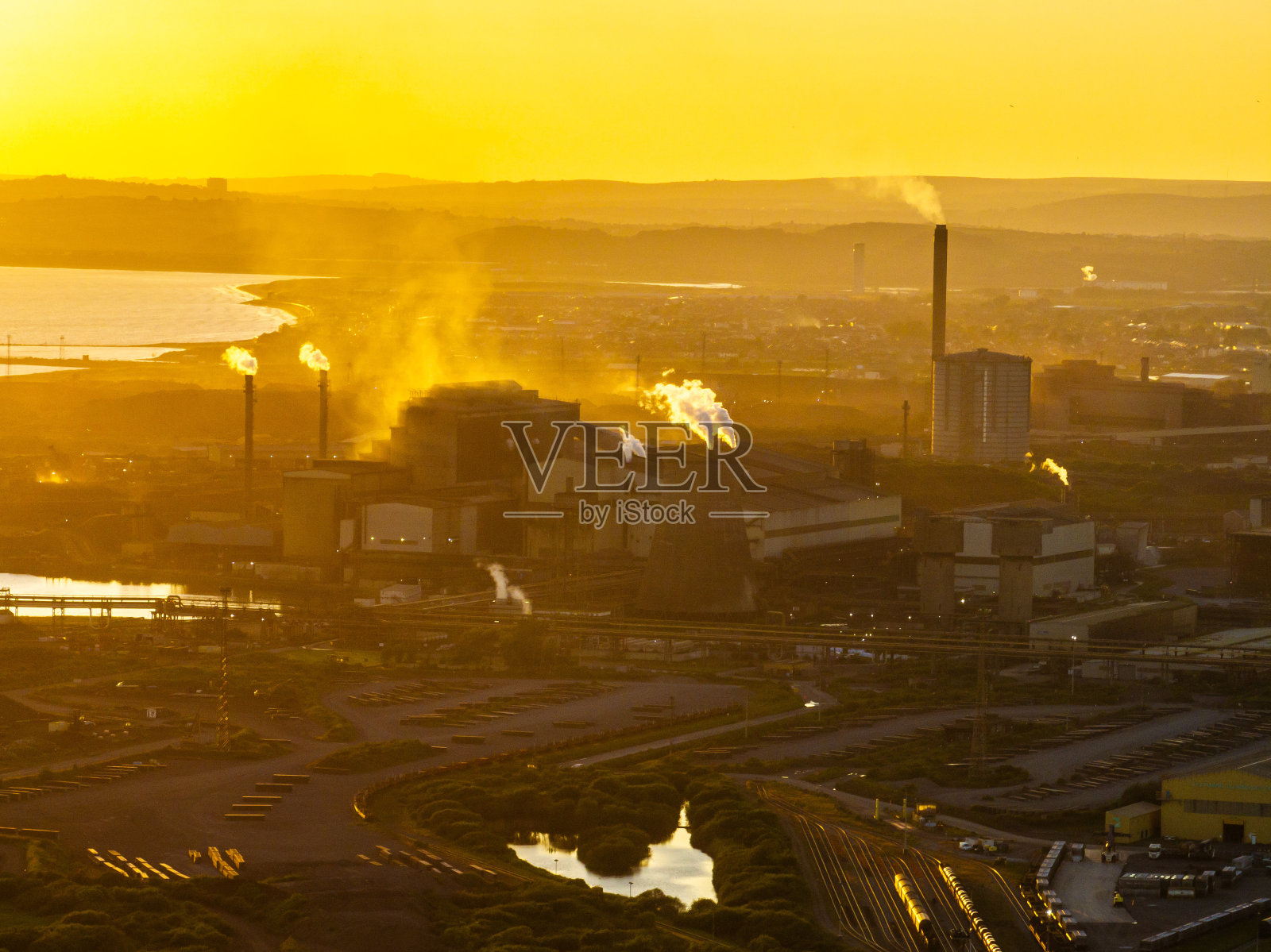 英国塔尔博特港钢铁厂鸟瞰图照片摄影图片