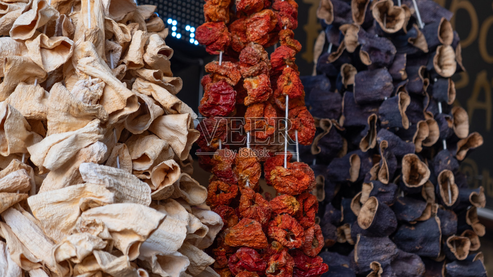 干西葫芦，甜椒和茄子。我们的背景。安纳托利亚有机食品照片摄影图片