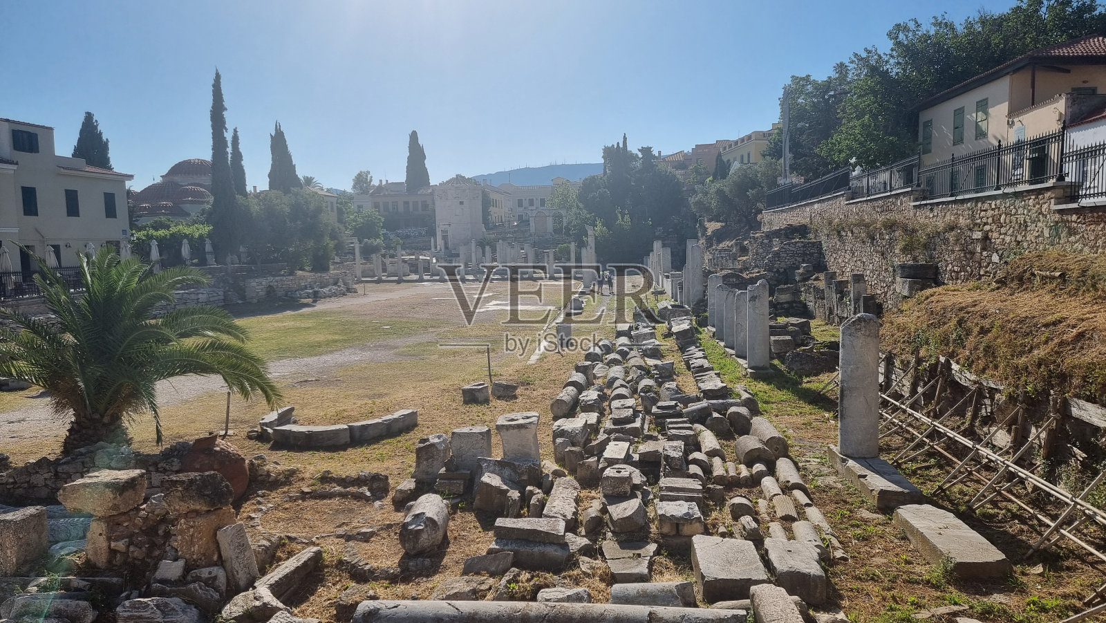 雅典希腊掉落的圆柱废墟在古市场在这西奥照片摄影图片
