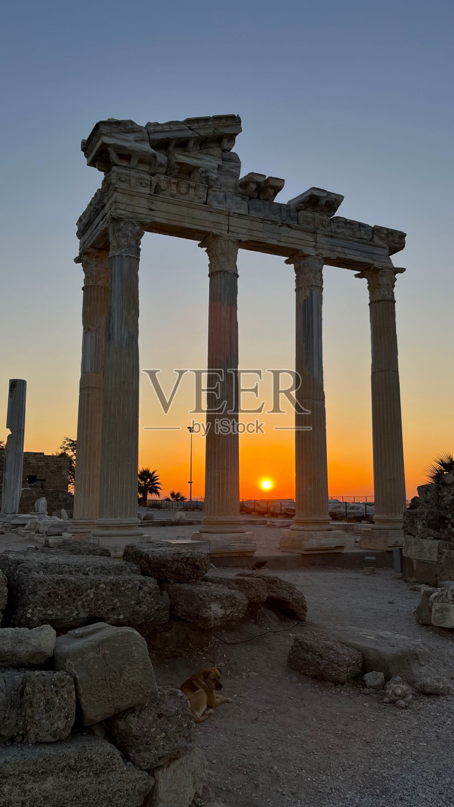 西德，土耳其，老城区，阿波罗神庙，日出照片摄影图片