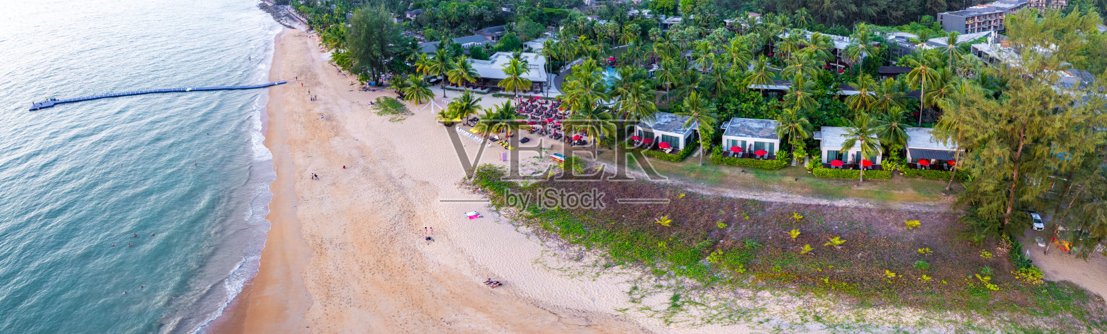 泰国攀牙的考莱克海滩度假胜地照片摄影图片