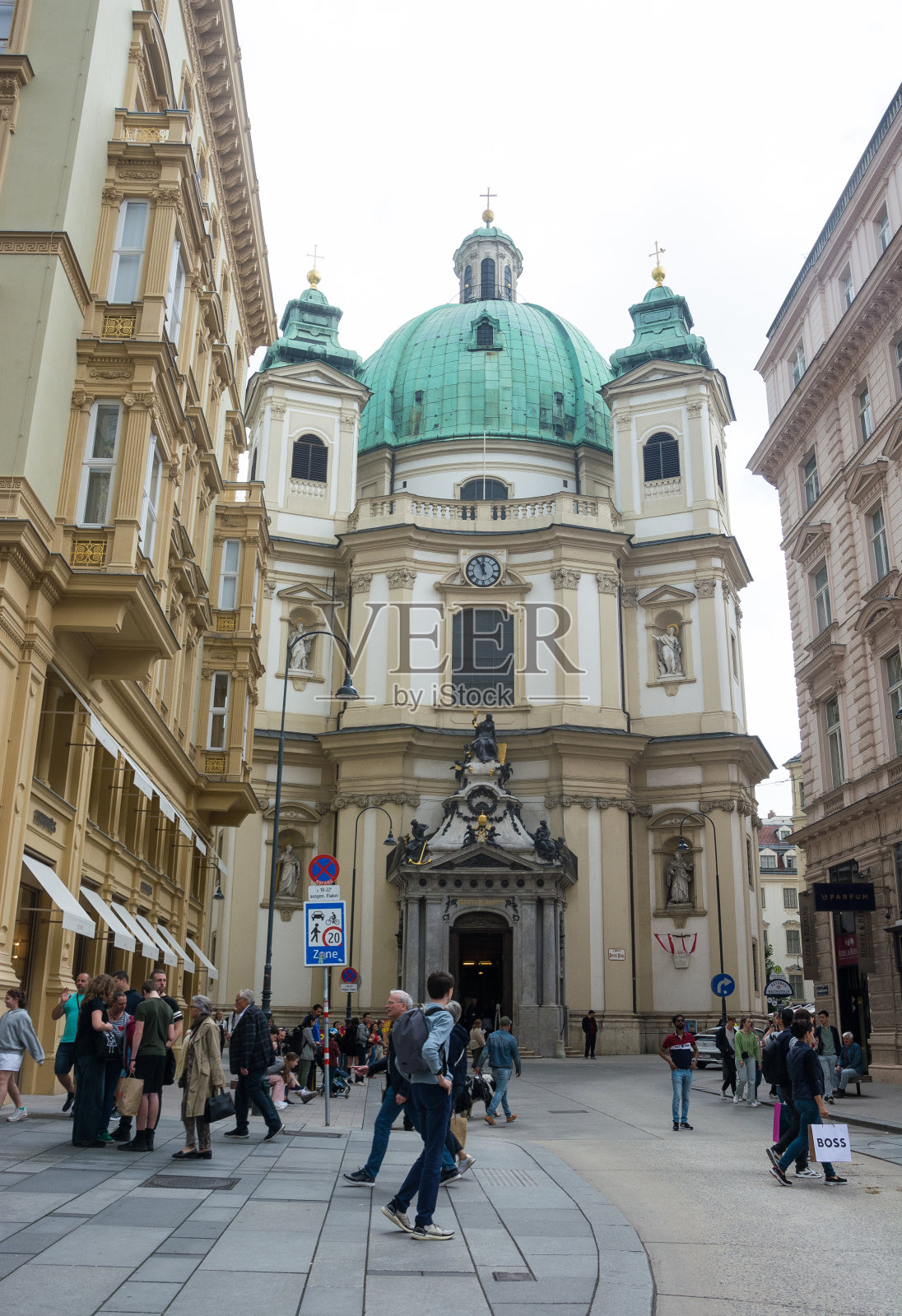 圣彼得教堂是奥地利首都最古老、最美丽的教堂之一。照片摄影图片