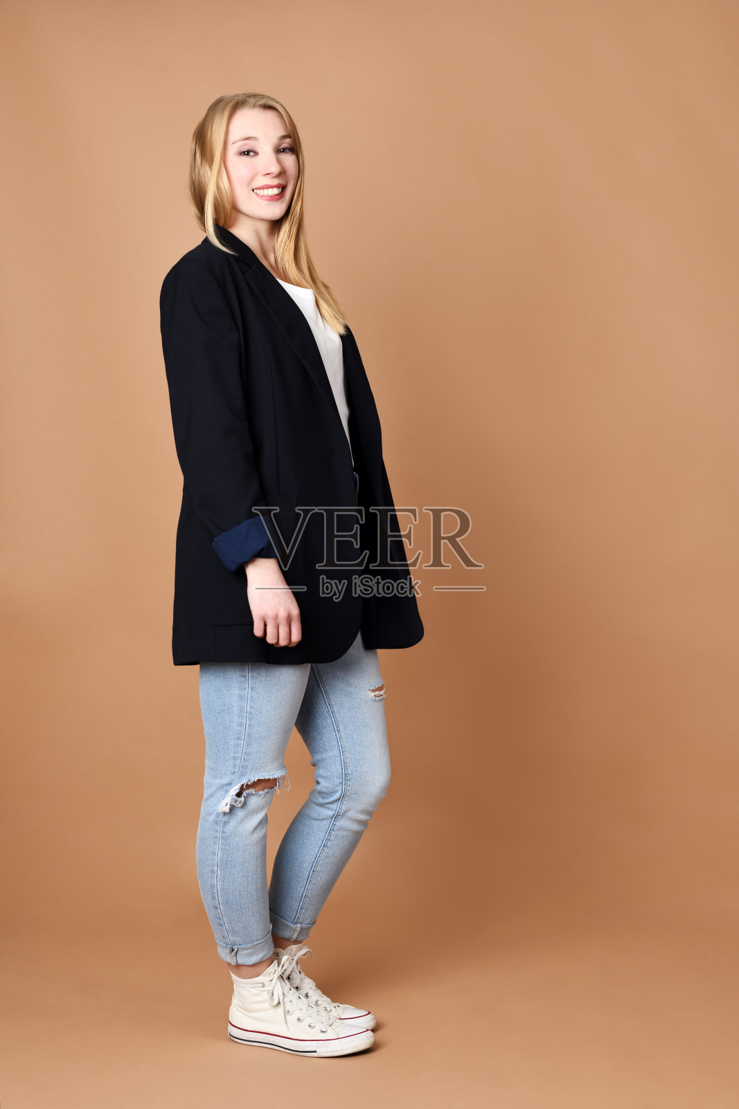 美丽的金发女人的肖像照片摄影图片