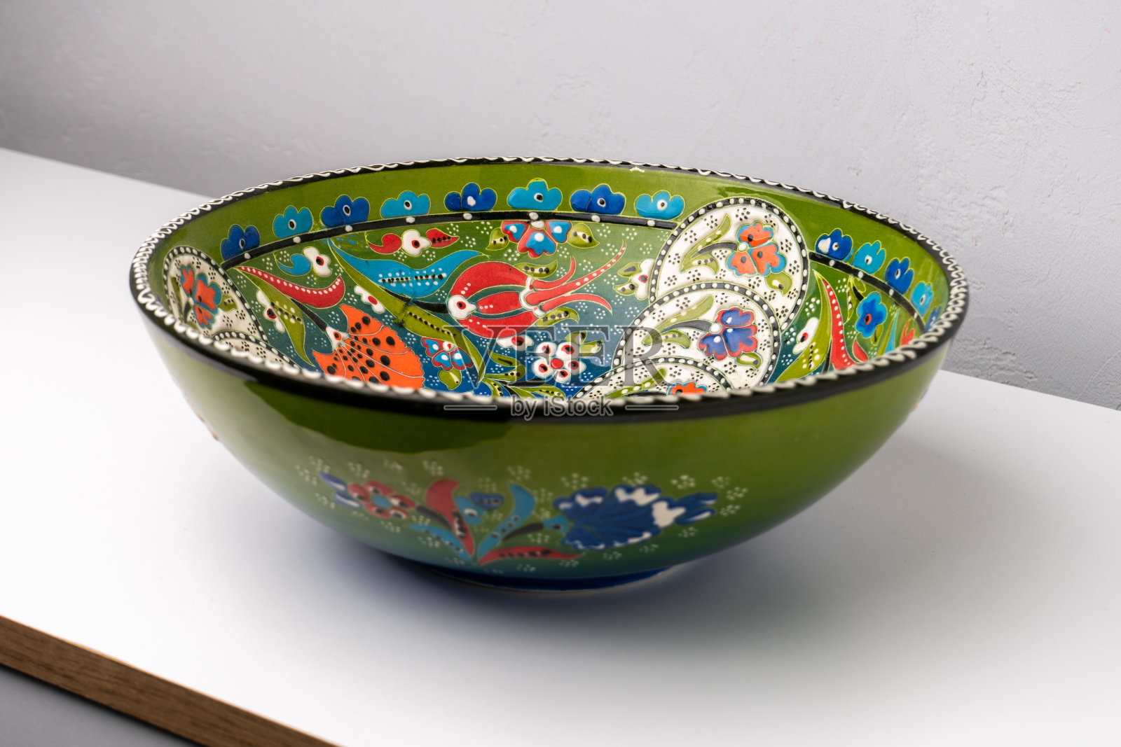 土耳其陶瓷上菜碗照片摄影图片