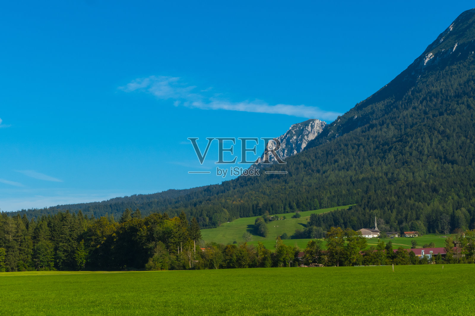 德国巴伐利亚州因泽尔的高山盆地照片摄影图片