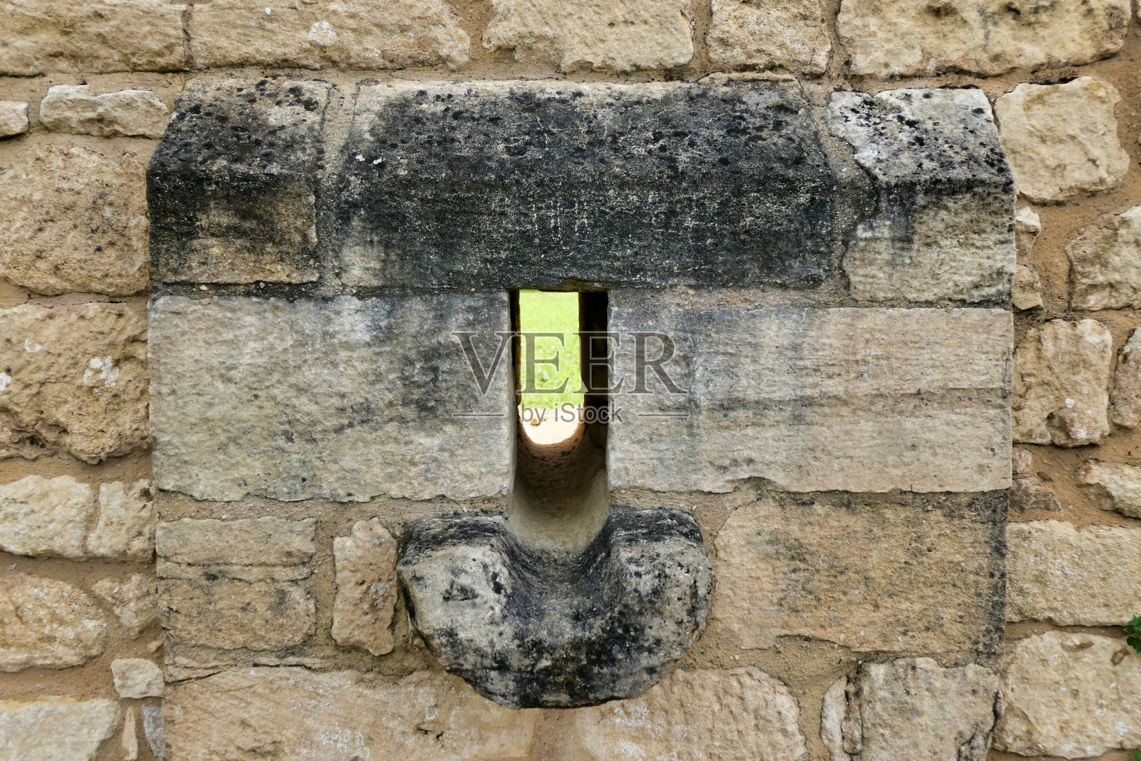 泄水孔照片摄影图片