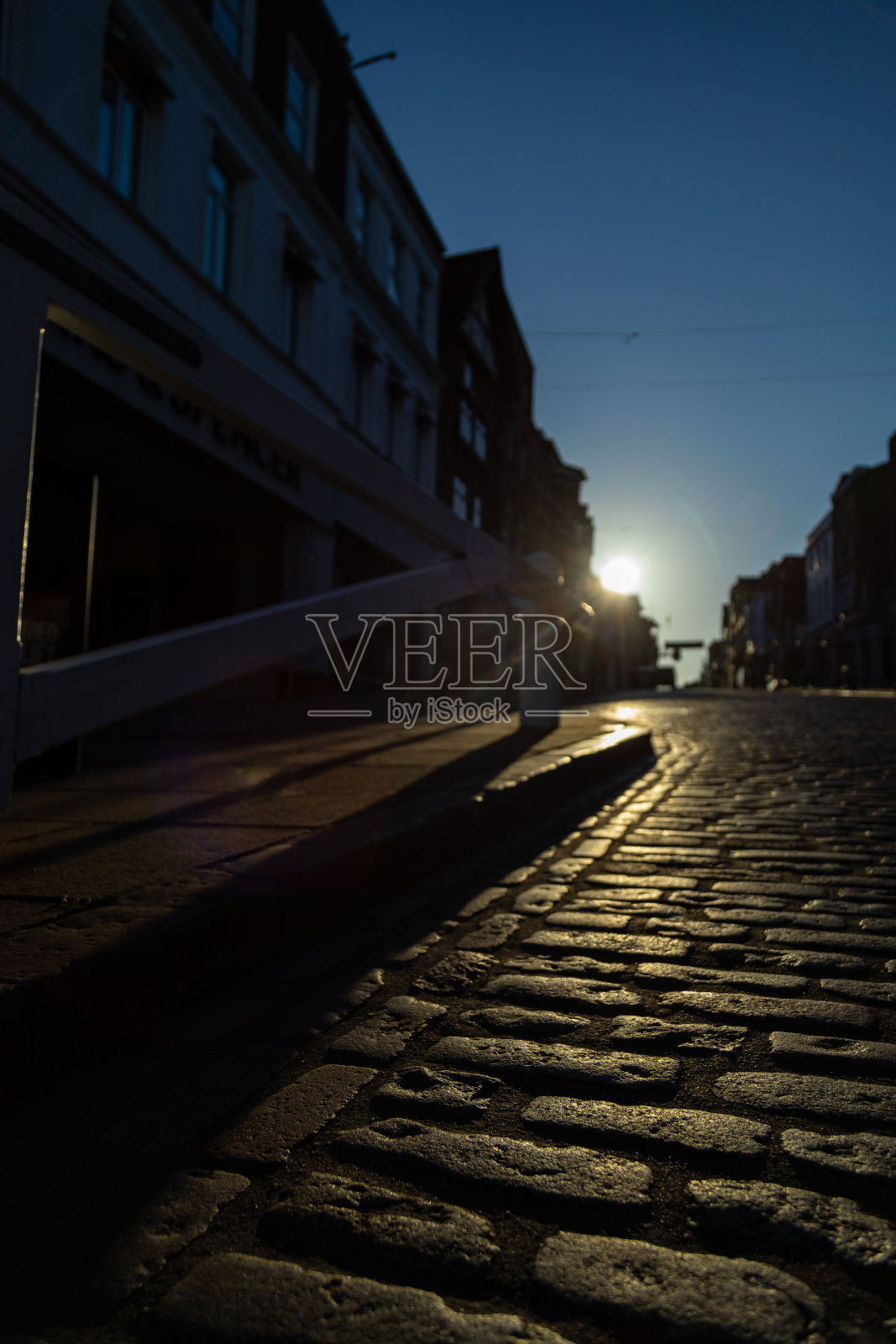 英格兰萨里郡的吉尔福德高街照片摄影图片