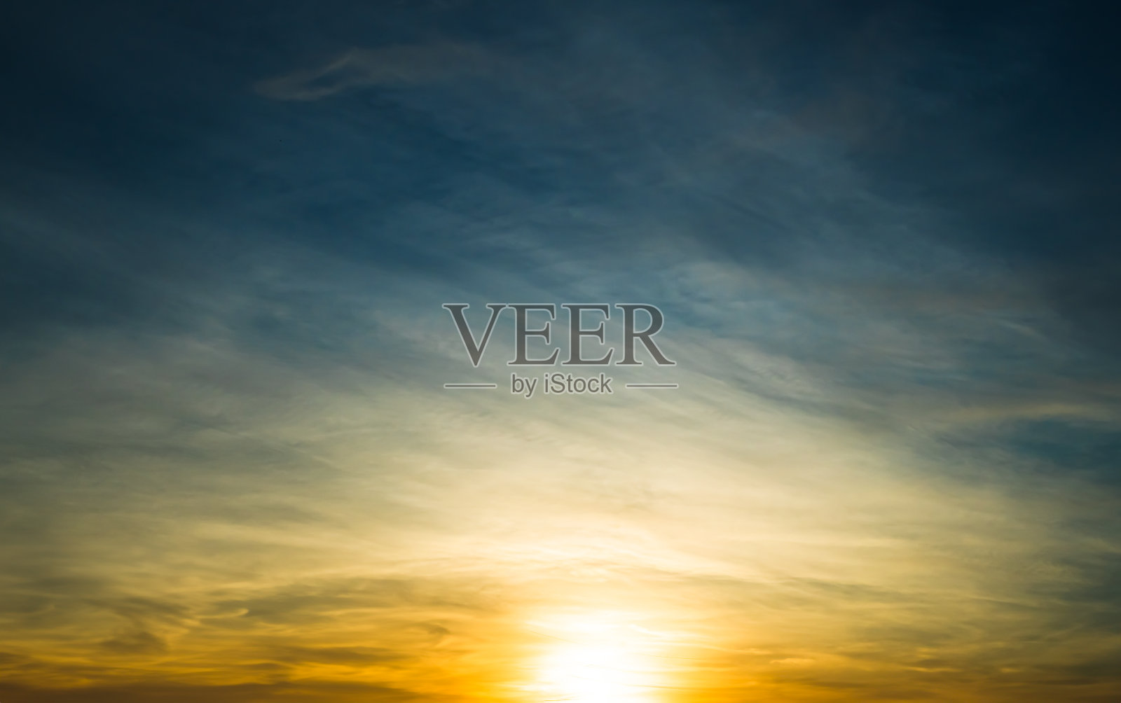 自然背景梯度叠加橙色天空傍晚日落日出粉彩柔和效果图案抽象纹理设计夏春轻美模板黄粉橙壁纸热带。照片摄影图片