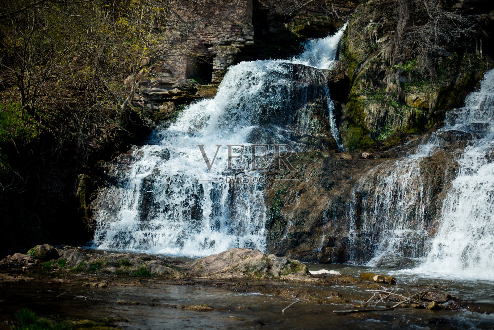 Kamianets-Podilskyi要塞，Khotynskyi要塞，Chervonogorodskyi (dzhurinsky)瀑布，Chernivtsi大学照片摄影图片