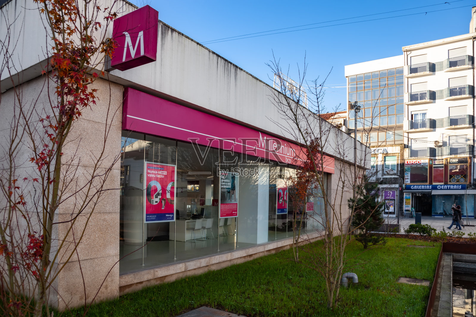 千禧银行又名葡萄牙商业银行机构,位于福达科库比蒂诺米兰达大厦。葡萄牙最大的私人银行之一照片摄影图片