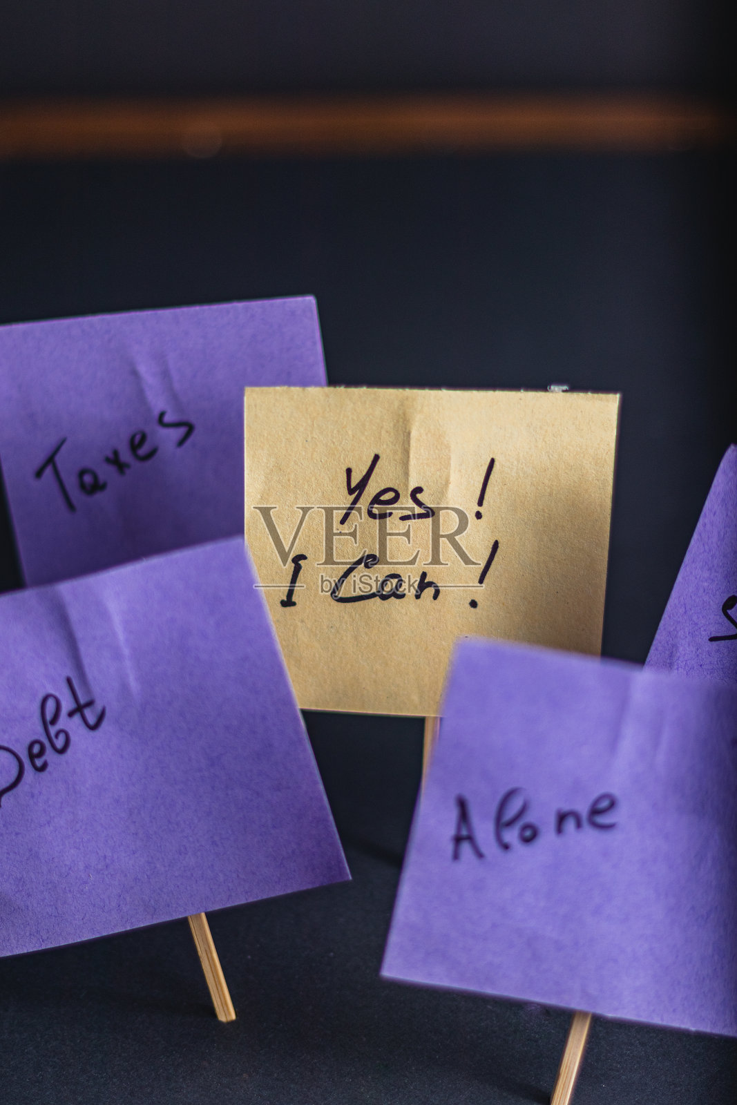 是的，我能，一个强有力的信息照片摄影图片