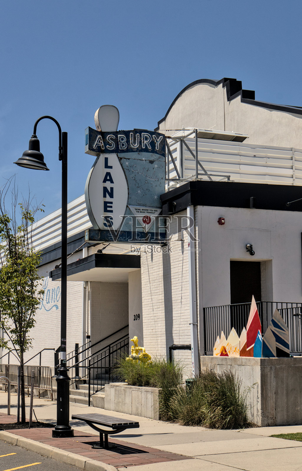 阿斯伯里车道标志在著名的保龄球馆在阿斯伯里公园，新泽西海岸。照片摄影图片