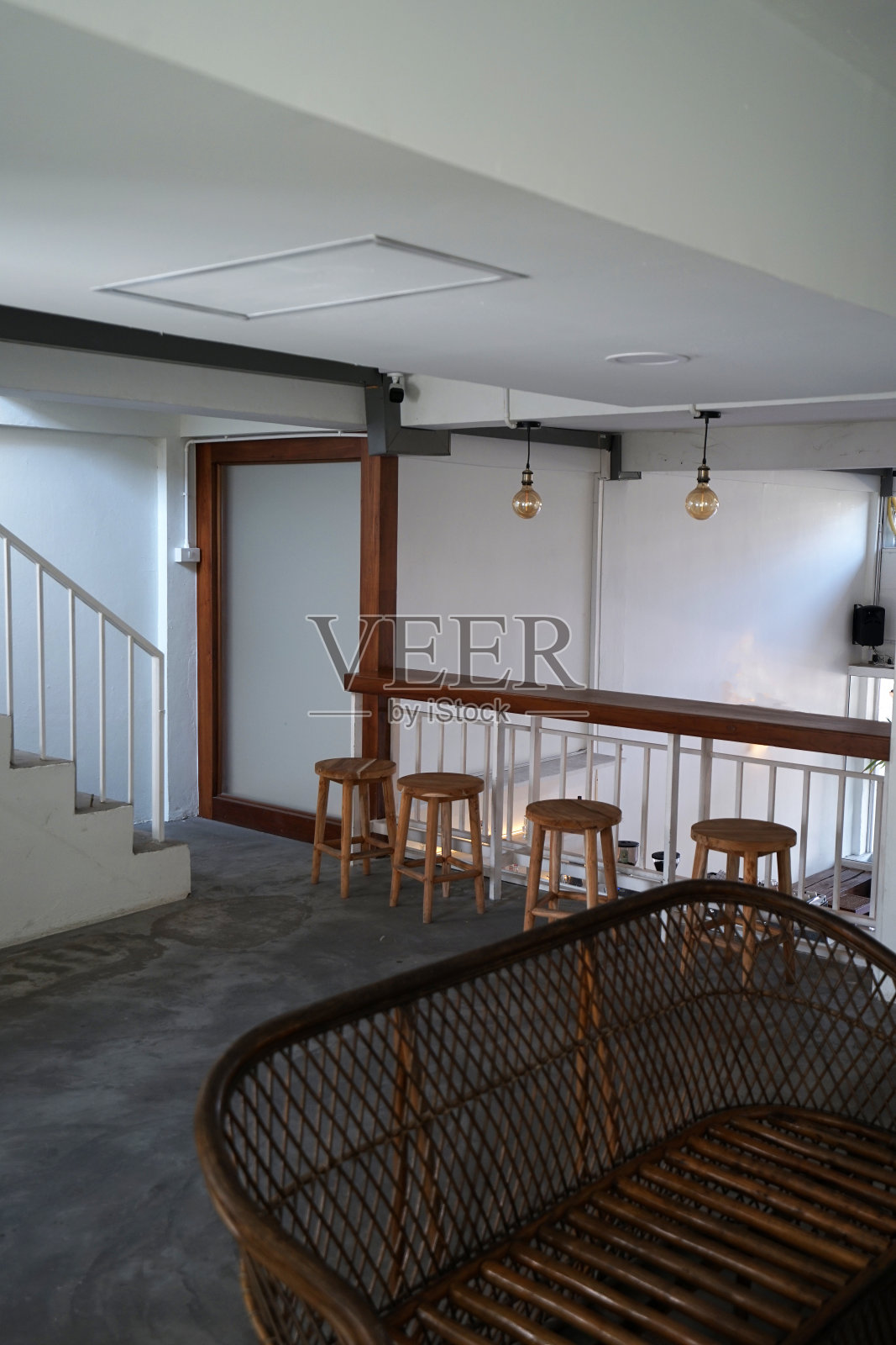 咖啡厅、面包店的室内吧台设计与装饰照片摄影图片