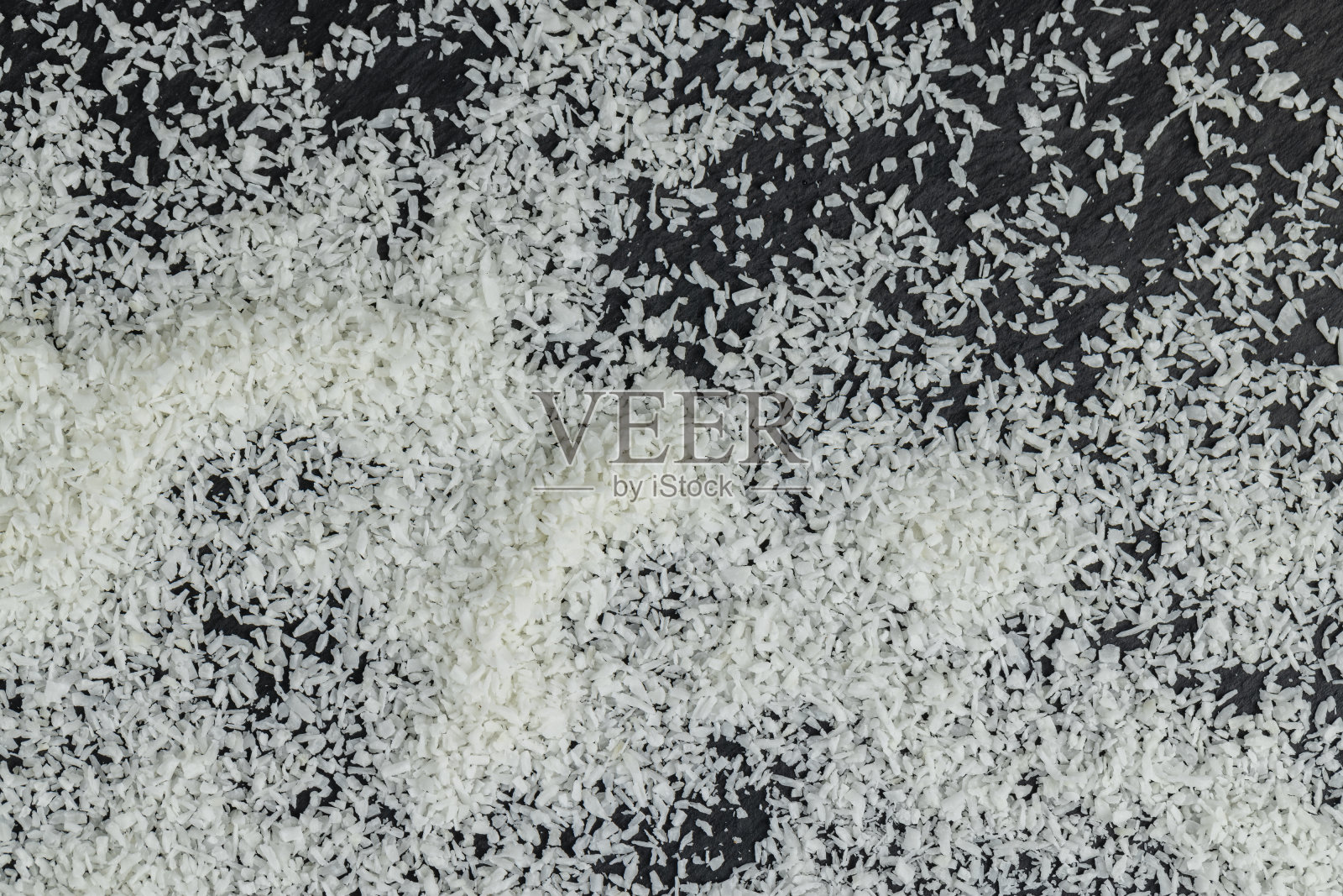 干白椰子片，可加入甜点中照片摄影图片