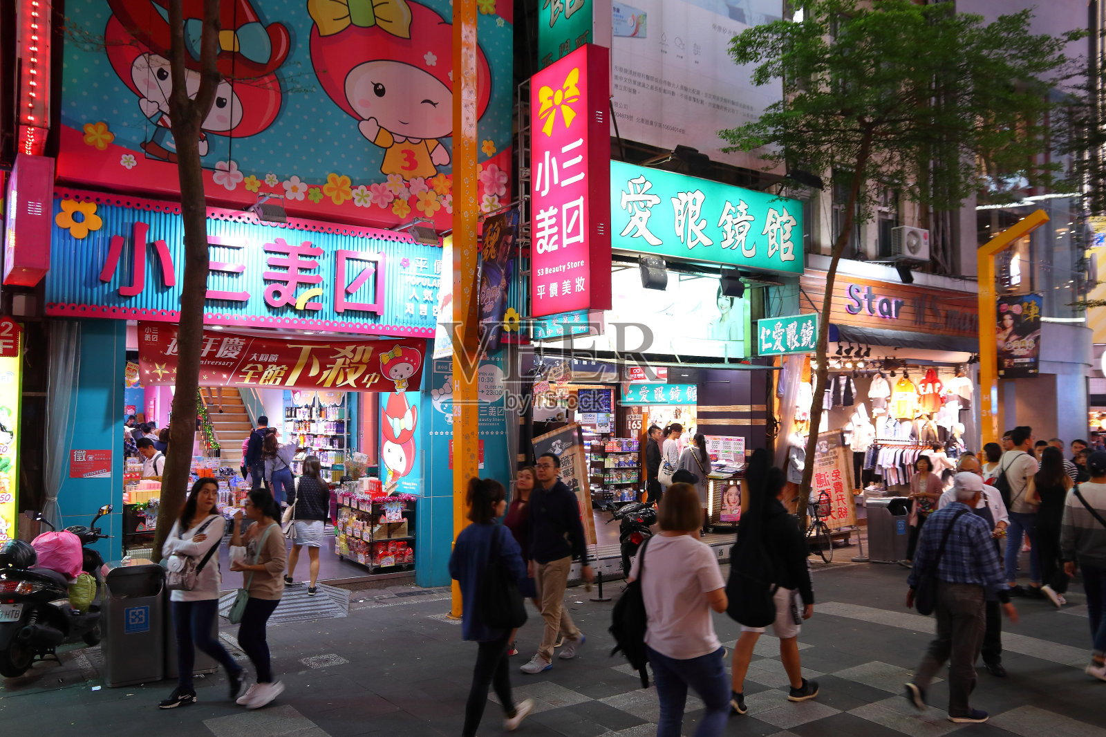 中国台湾台北市西门町购物区照片摄影图片