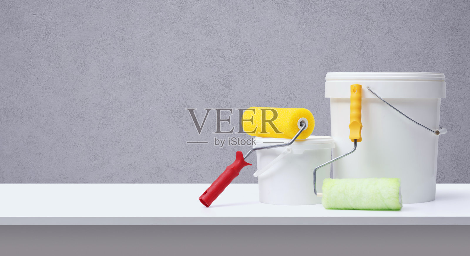 专业的家居装饰和油漆工工具照片摄影图片