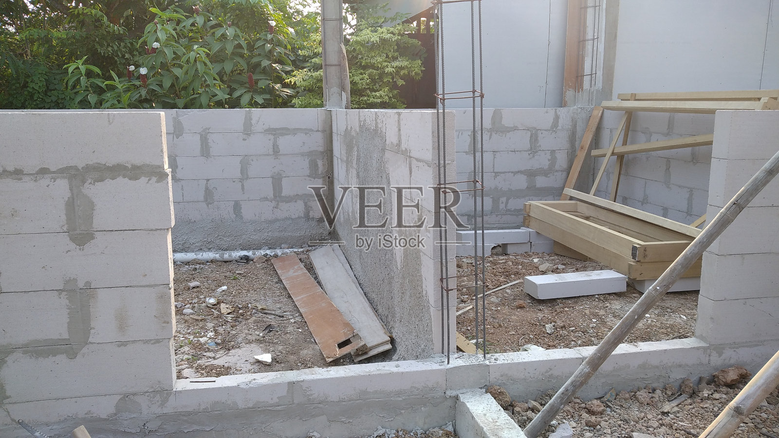 建筑基础框架照片摄影图片