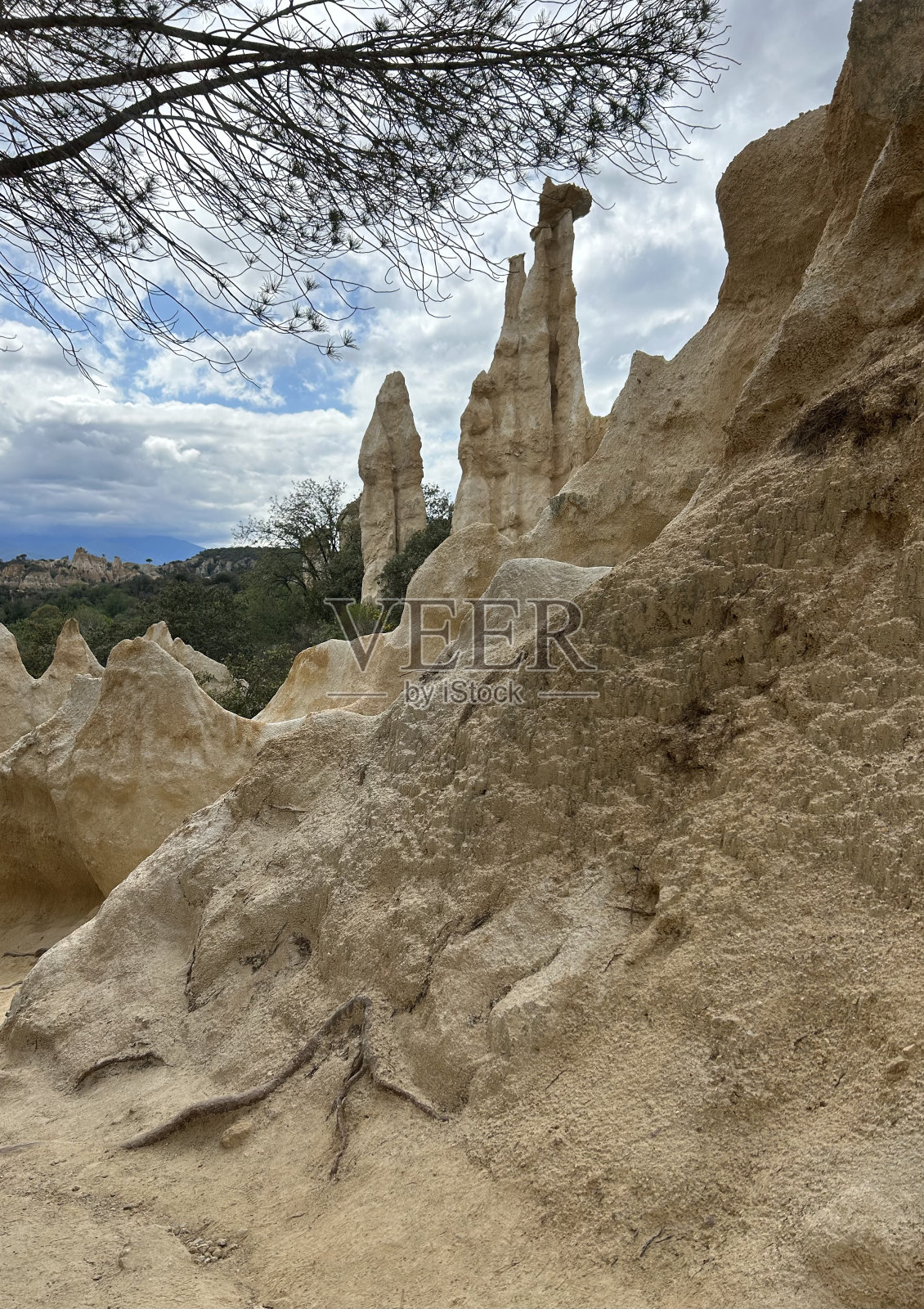 石头器官的自然遗址Ille-sur-Têt, pyren<s:1> Orientales，法国。照片摄影图片