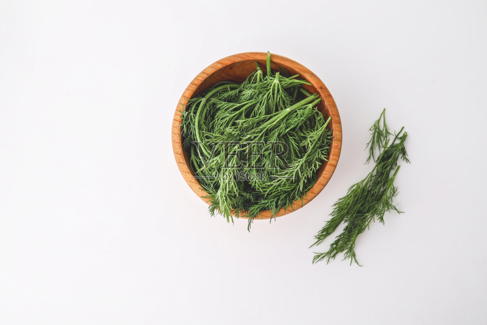 木板与莳萝隔离照片摄影图片