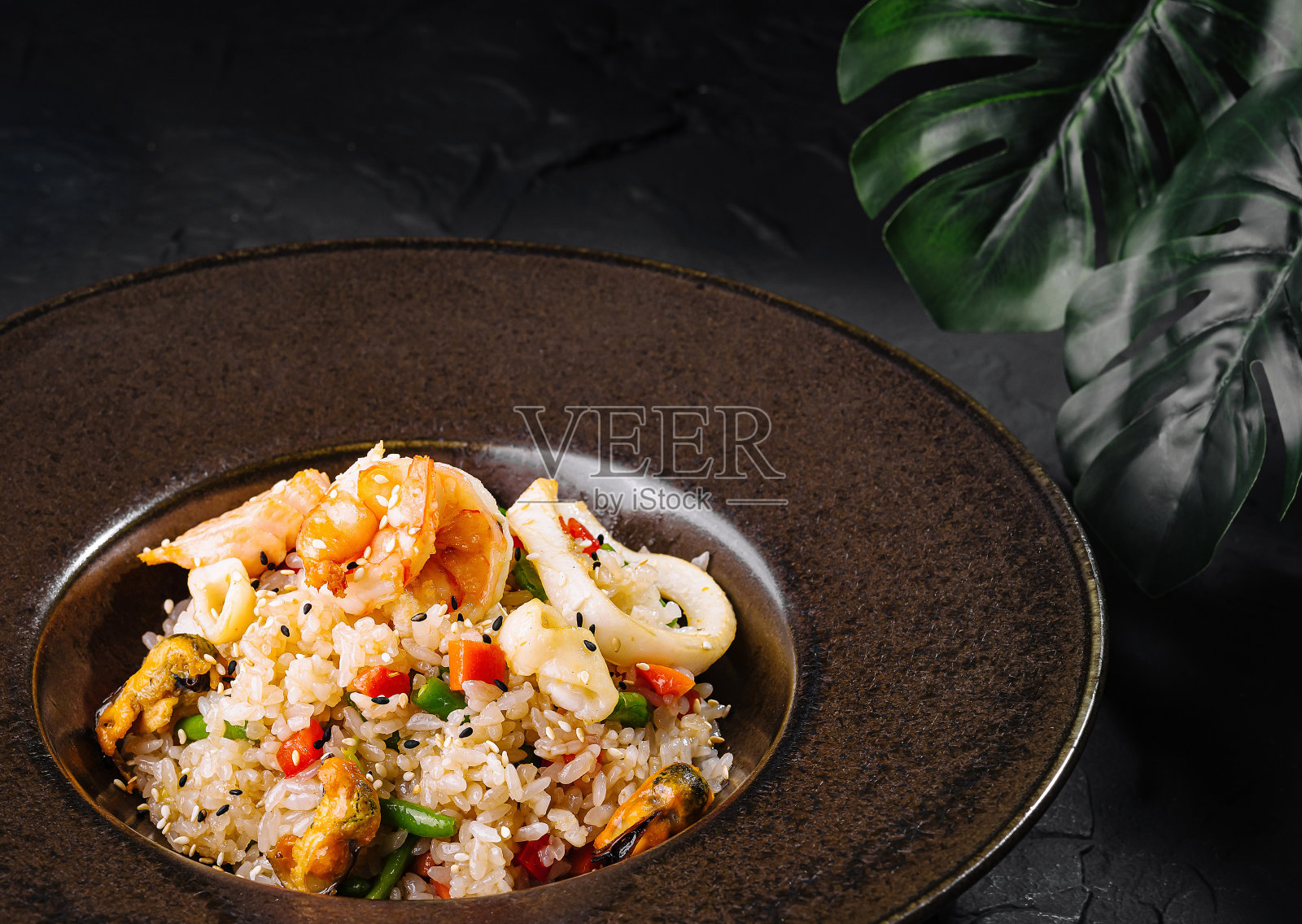 精致亚洲炒饭照片摄影图片