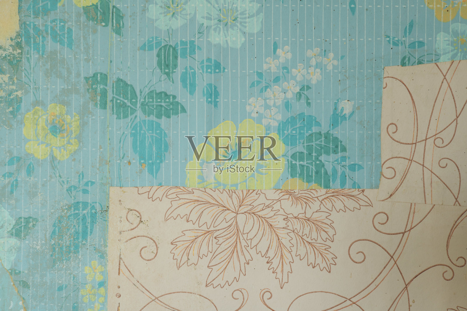 墙上的旧墙纸。旧墙纸的纹理或背景。照片摄影图片