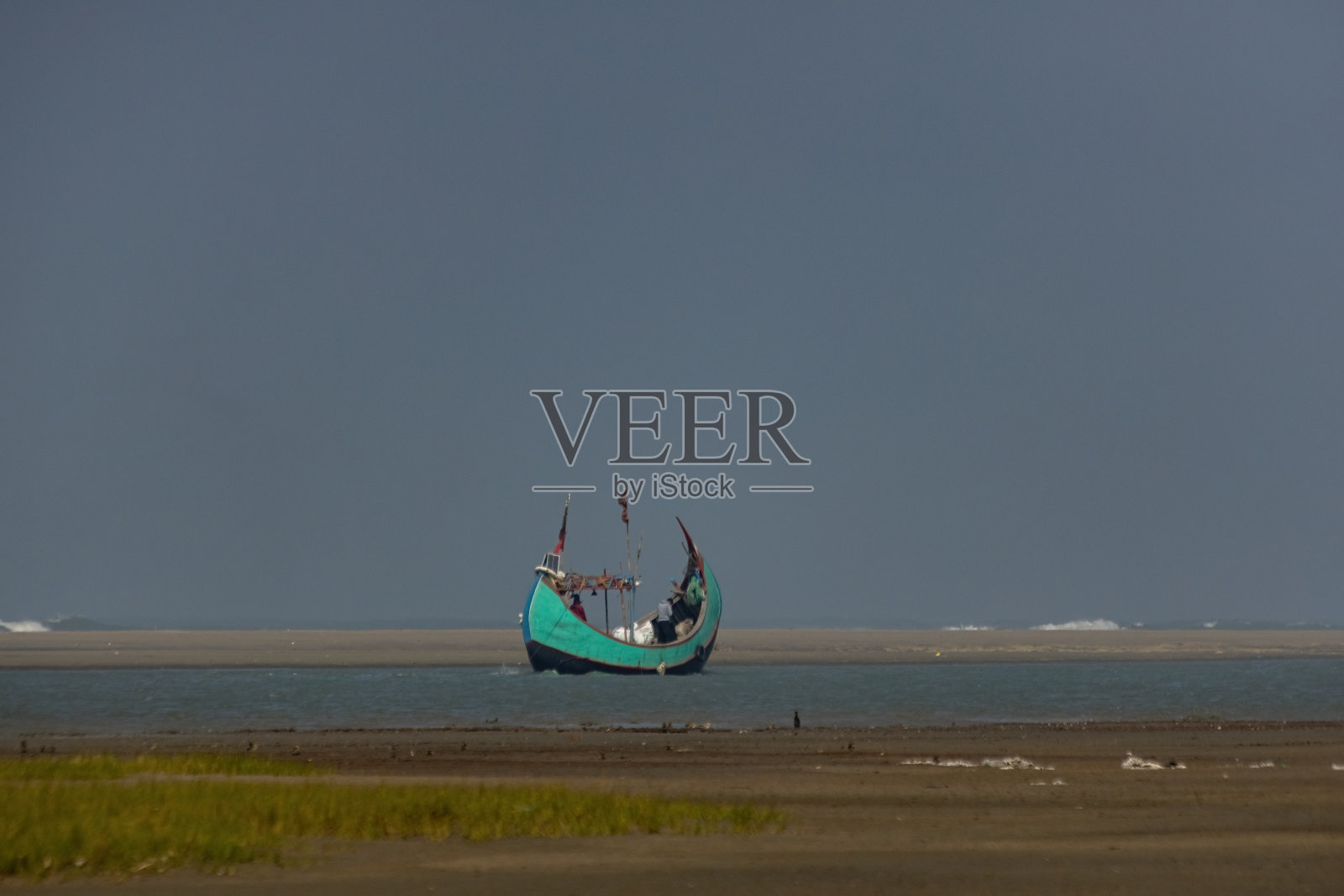 传统的孟加拉国船只在孟加拉国的考克斯巴扎尔照片摄影图片