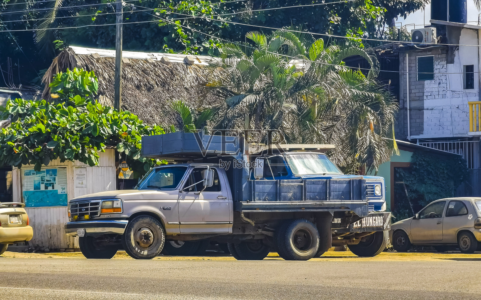 卡车、卡车、汽车、汽车、汽车、运输、运输、交付、墨西哥。照片摄影图片
