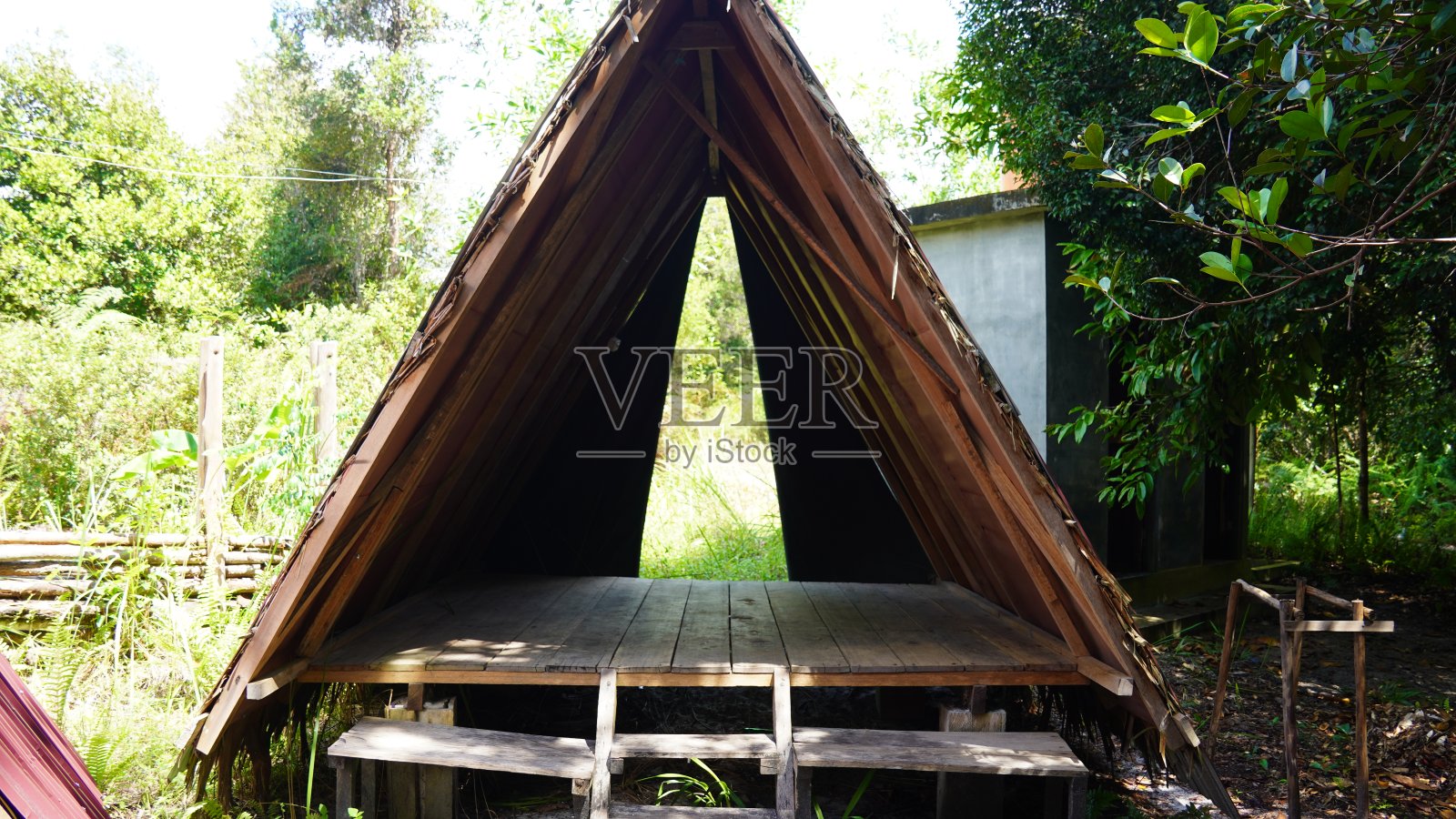 卡辉生态旅游木制凉亭照片摄影图片