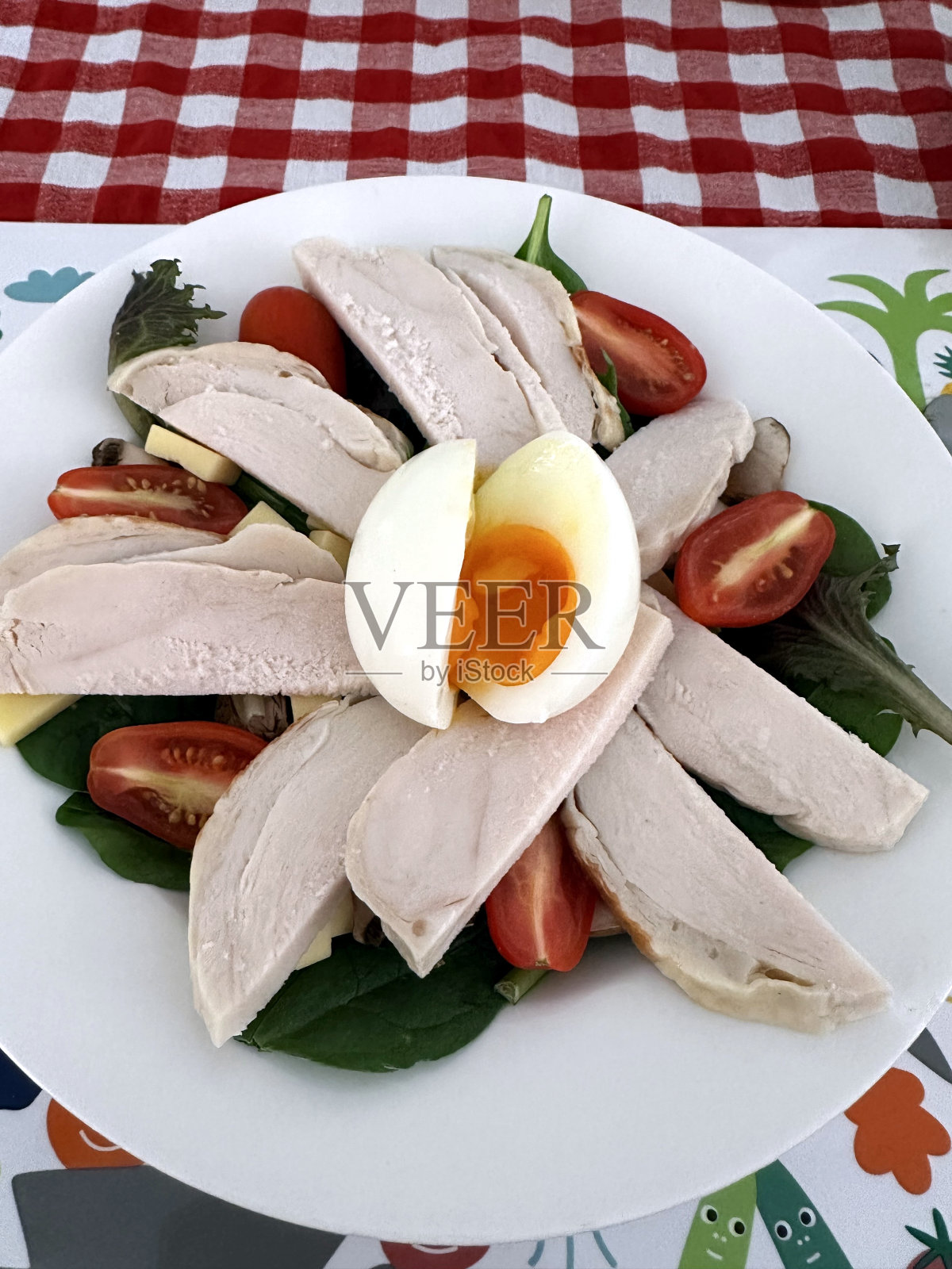 鸡肉鸡蛋沙拉照片摄影图片