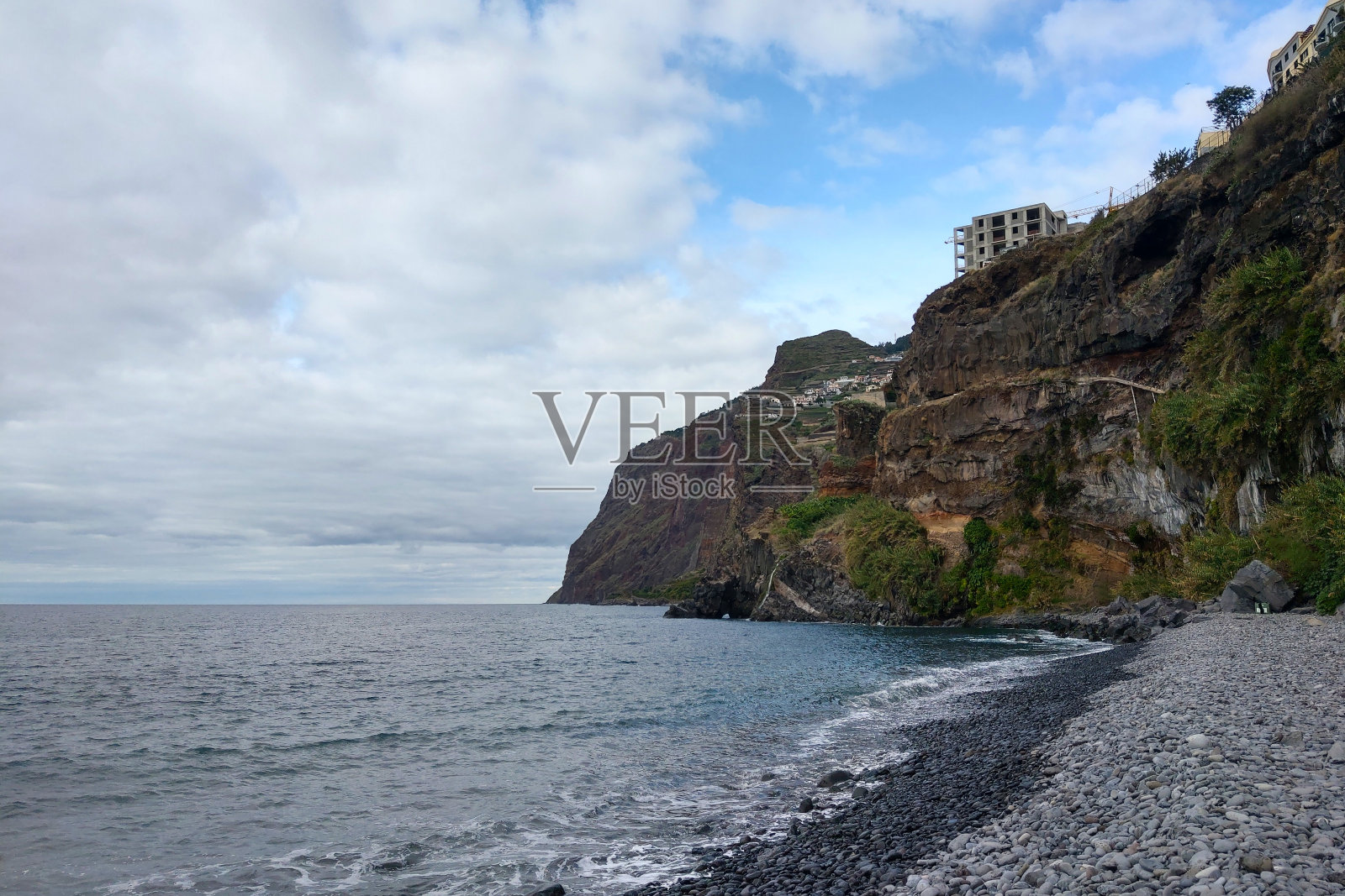 马德拉岛大西洋中的马德拉岛海岸。照片摄影图片