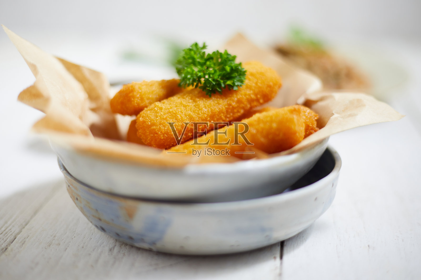 特写:炸鱼条。照片摄影图片