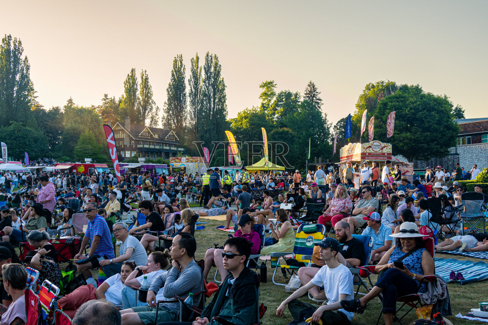 本拿比鹿湖公园的歌剧音乐会照片摄影图片