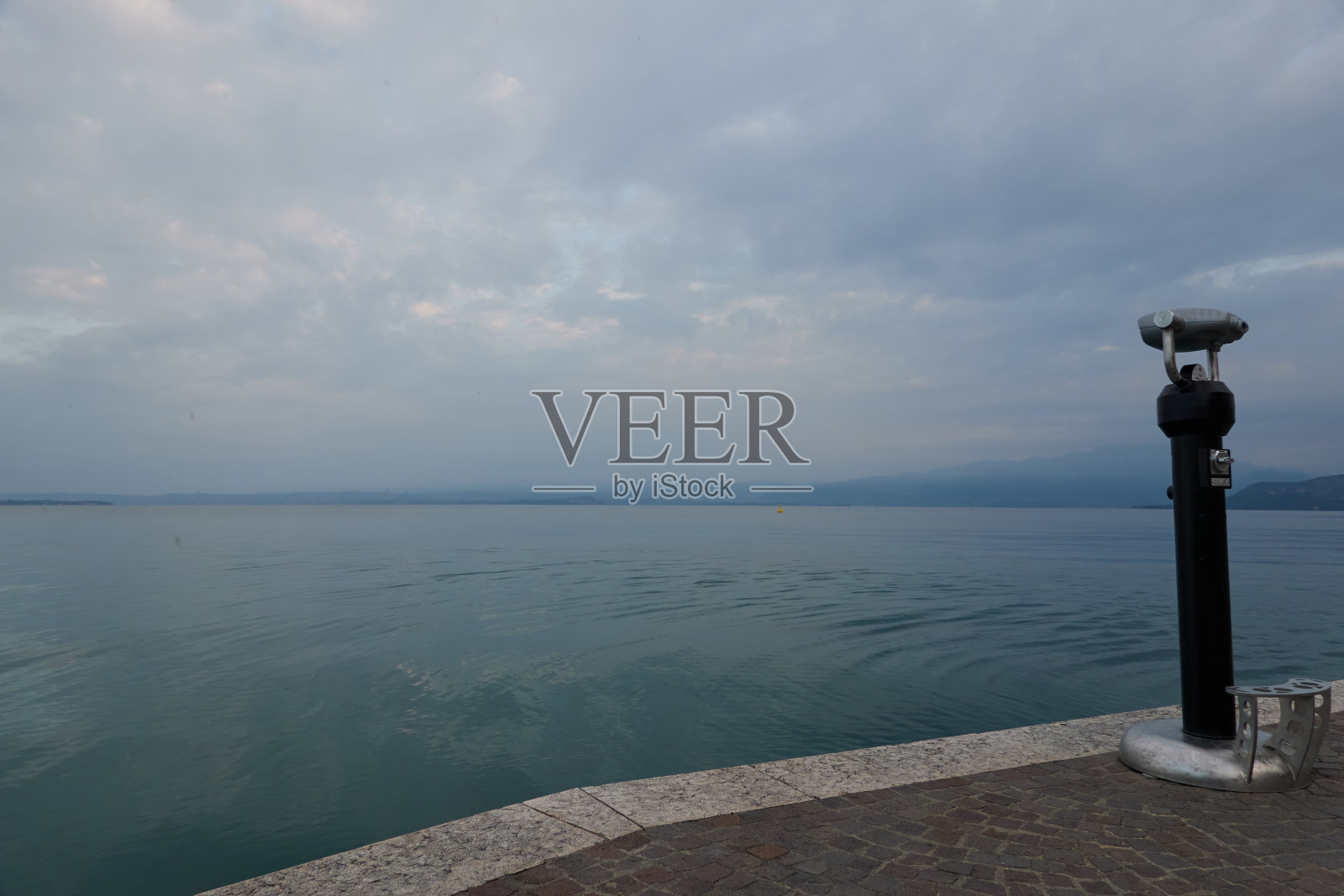 早起休息照片摄影图片