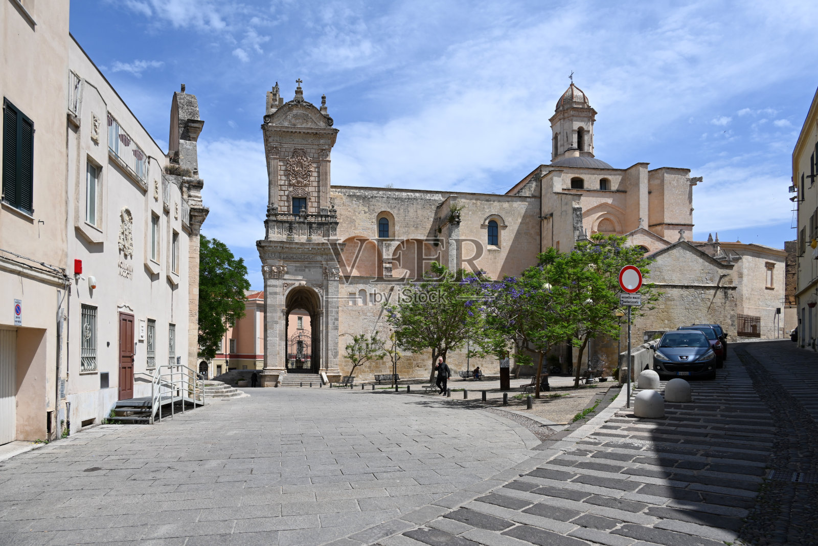 意大利撒丁岛萨萨里的圣大教堂Nicolás。照片摄影图片