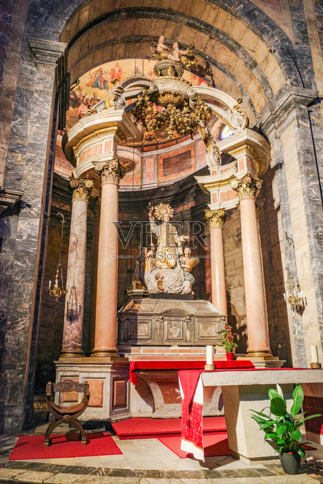 圣纳西索斯教堂，圣菲利克斯大教堂，赫罗纳，加泰罗尼亚照片摄影图片