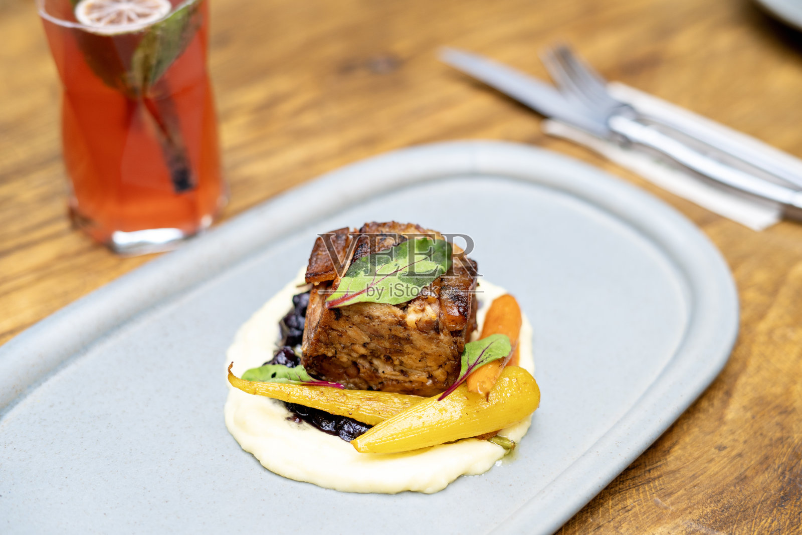 小牛肉胸脯。照片摄影图片