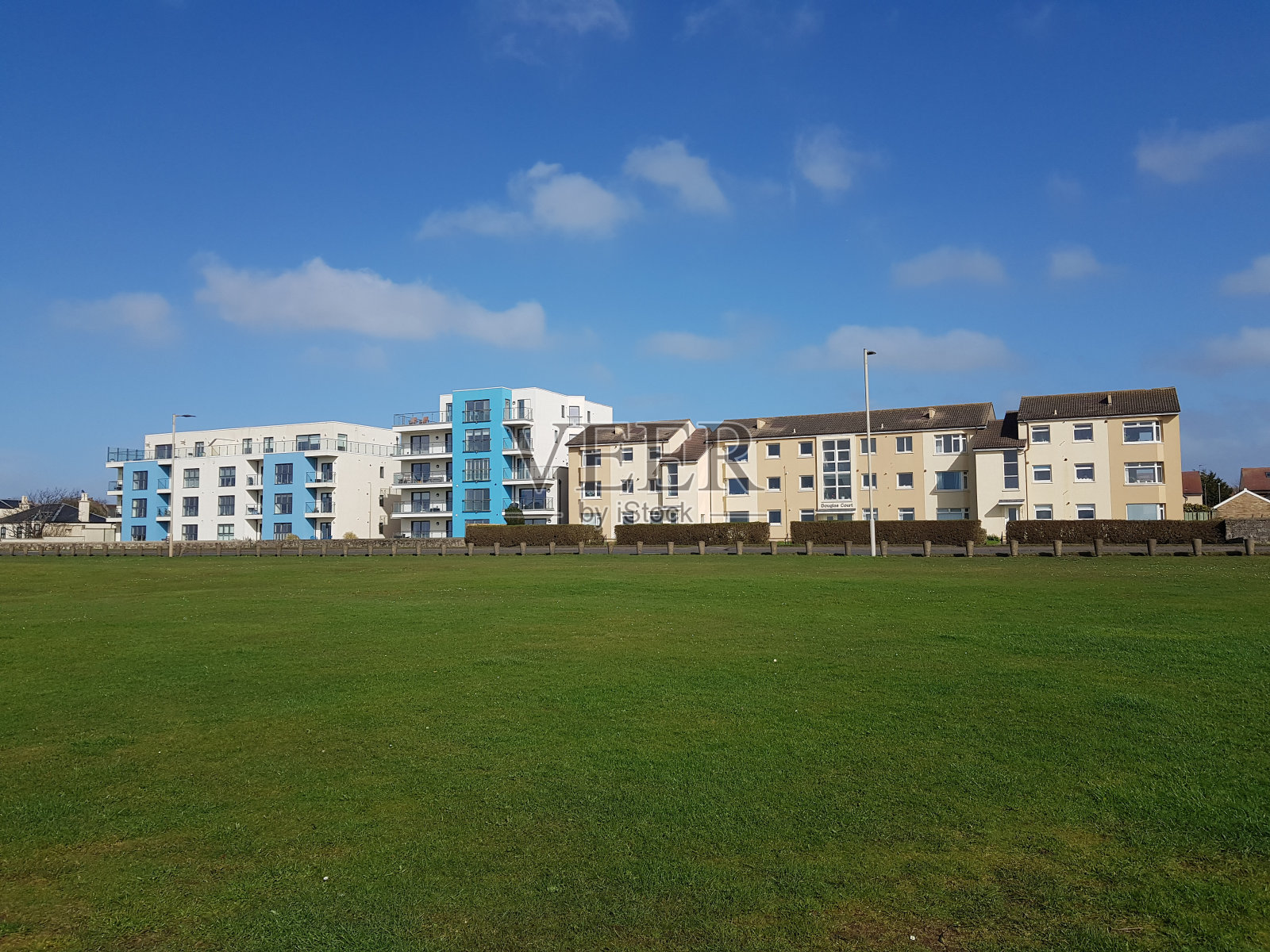 苏格兰特伦巴拉西海滩附近的公寓照片摄影图片