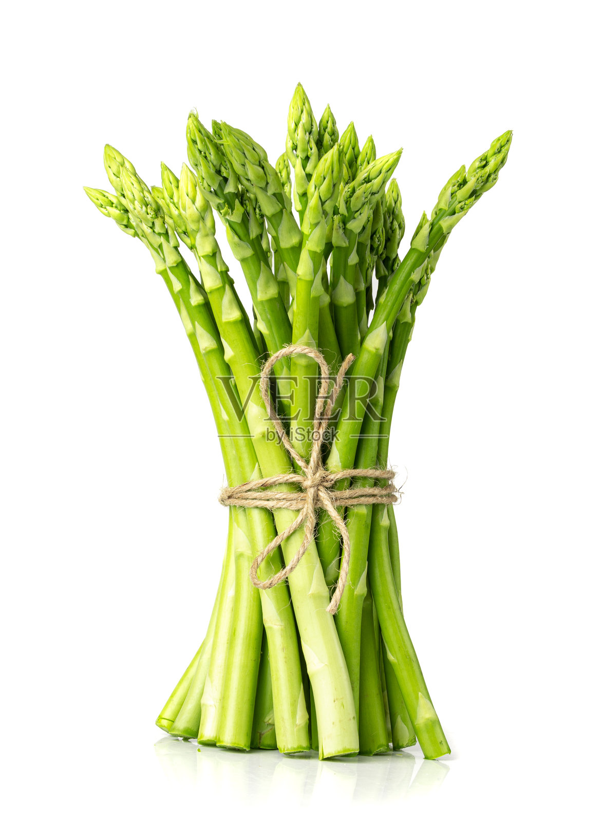 采购产品生花园芦笋，新鲜的绿色春天蔬菜，芦笋可食用芽照片摄影图片