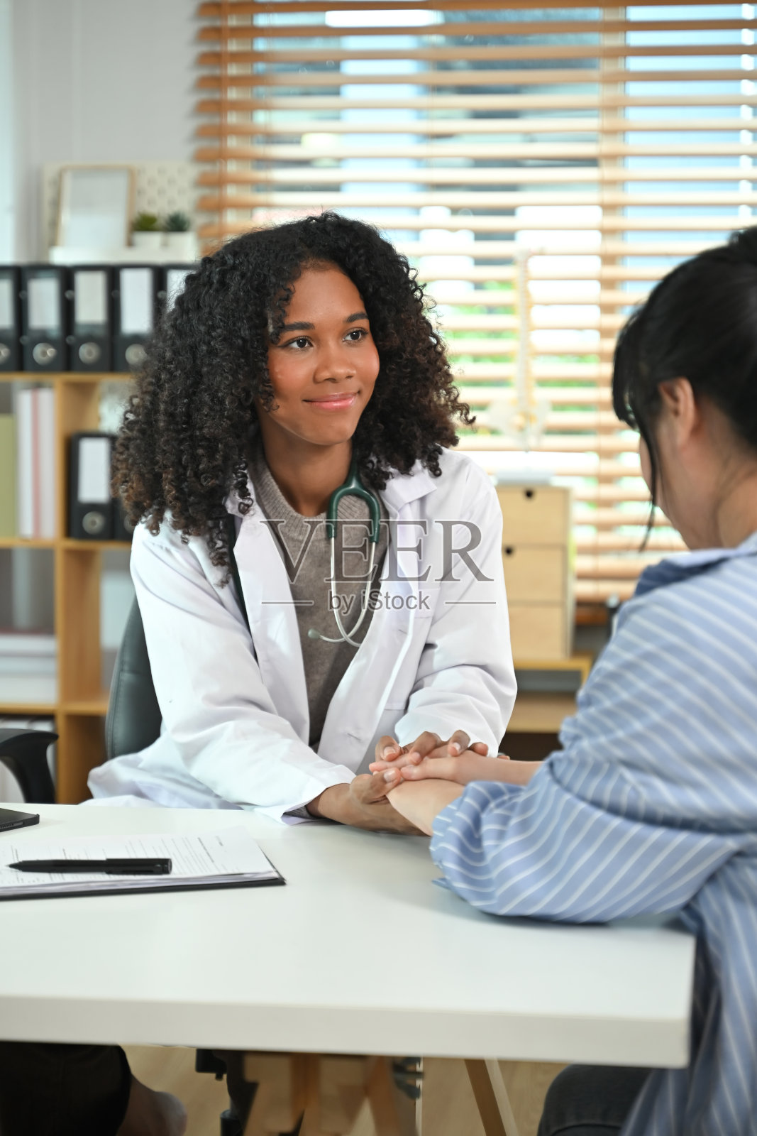 一切都会好的。你现在在安全地带照片摄影图片