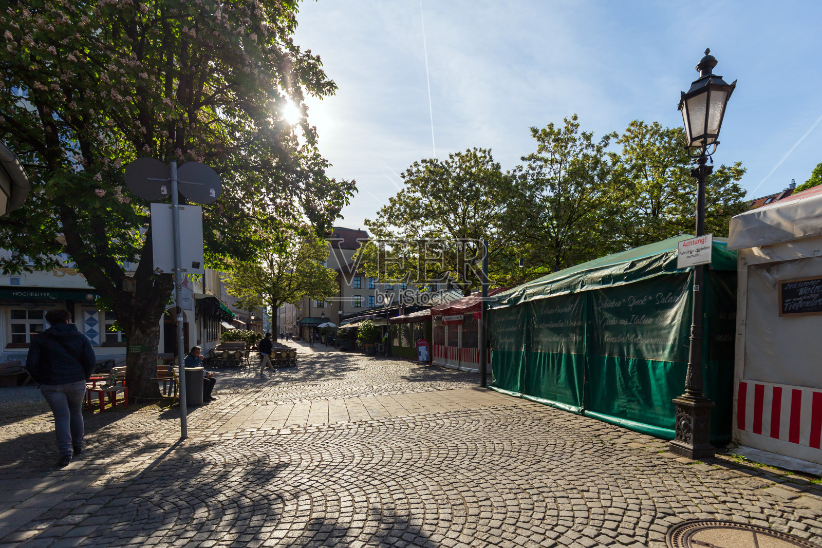 清晨漫步于慕尼黑的viktualienmarket照片摄影图片