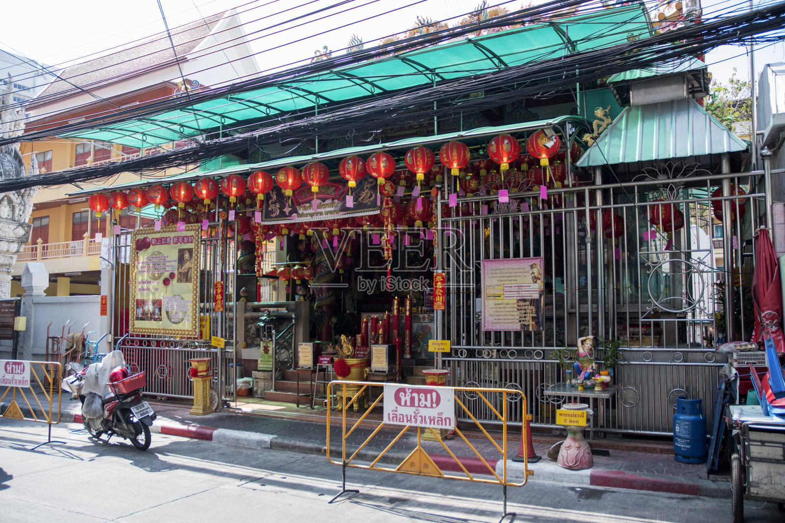 曼谷唐人街的观音神社照片摄影图片