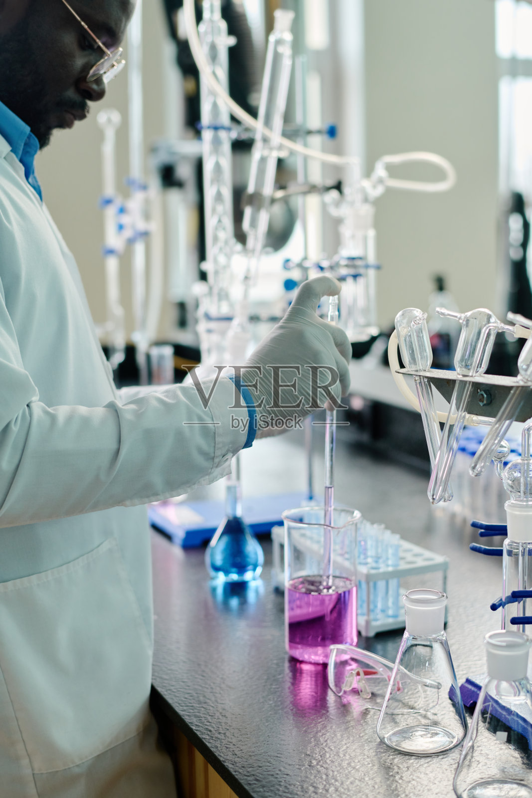 开展临床实验照片摄影图片