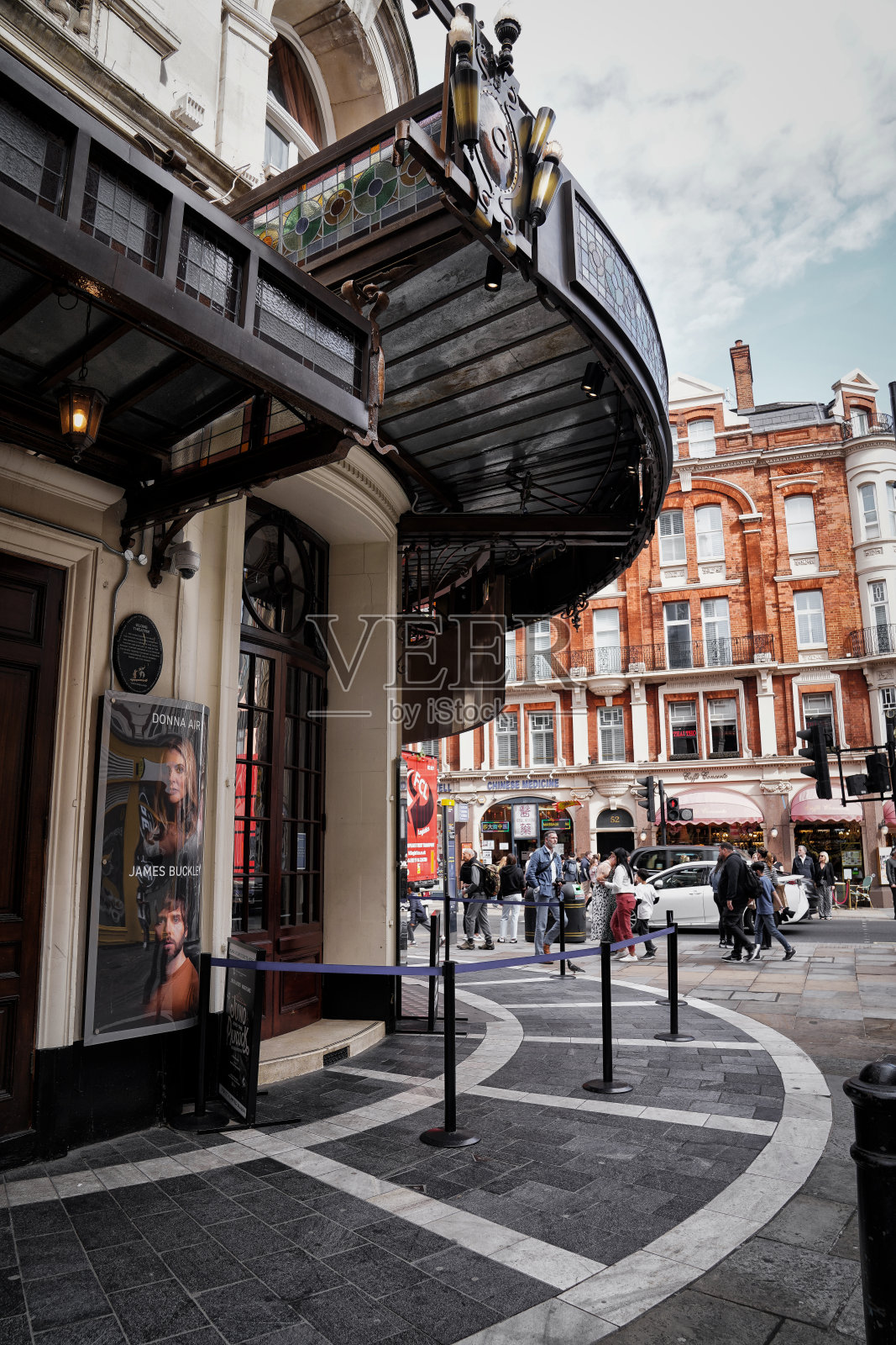 吉尔古德剧院——2:22《鬼故事》，沙夫茨伯里大街，伦敦剧院，伦敦西区，英国照片摄影图片