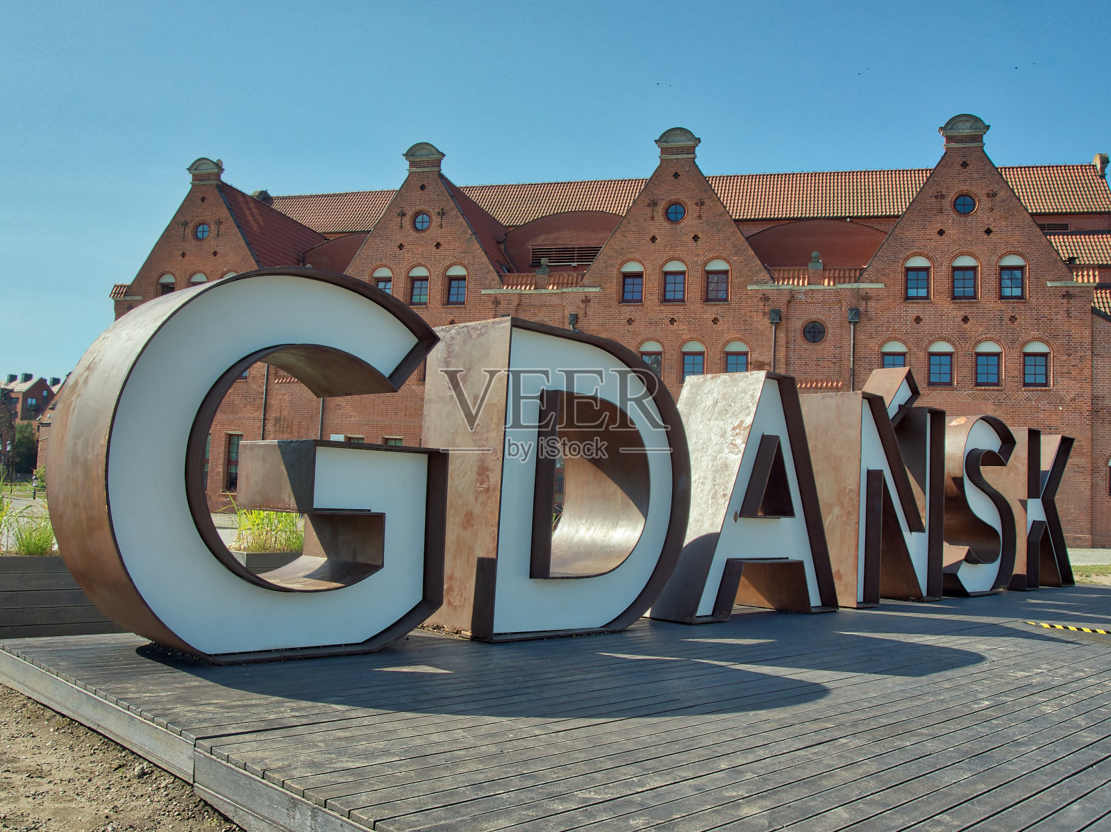 游客的霓虹灯。照片摄影图片