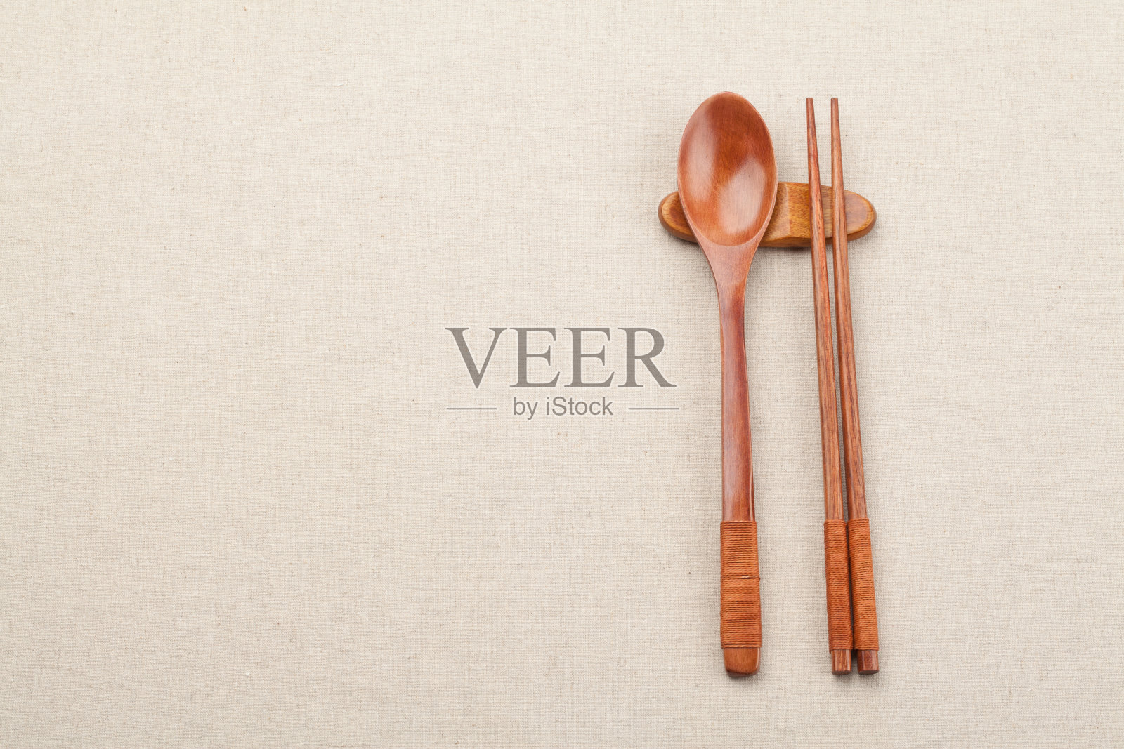 陶器:陶器、瓷器、瓷器和陶器的总称照片摄影图片