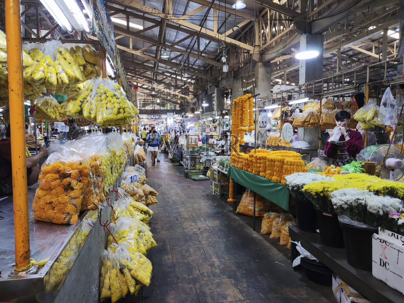 在曼谷花市Pak Klong Thalat出售的鲜花照片摄影图片