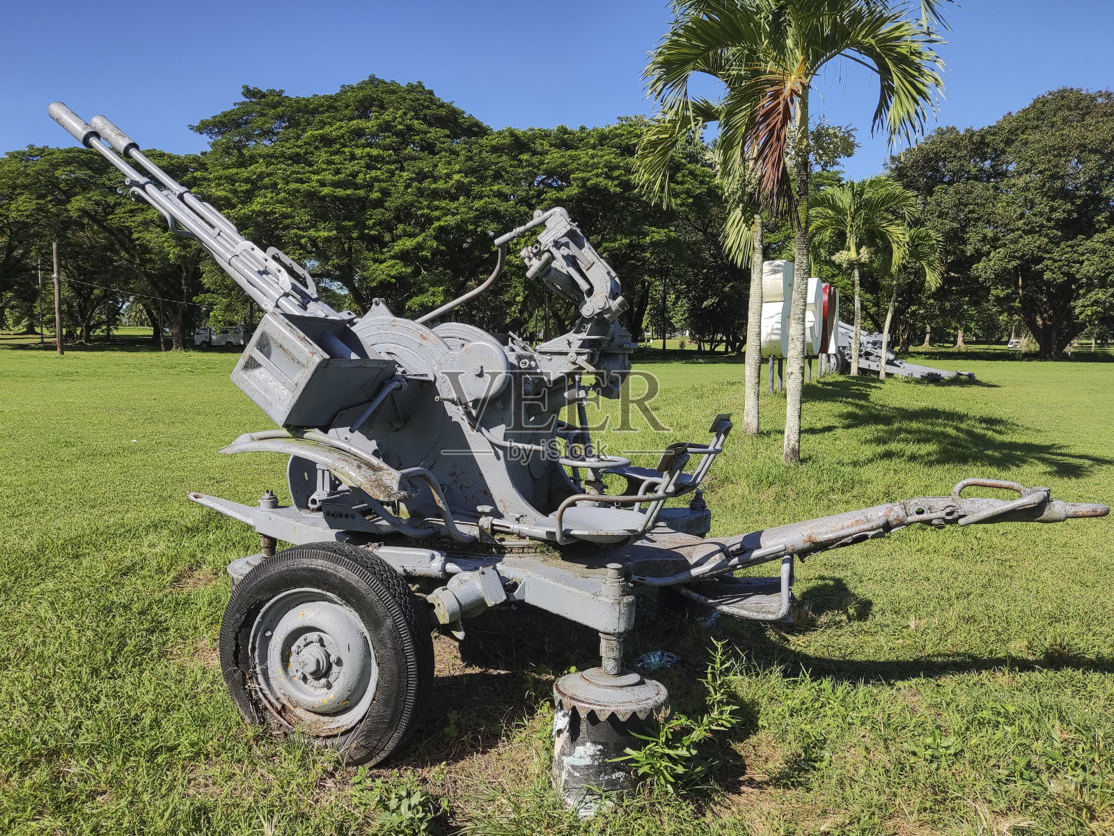 空军城市公园展示的防空导弹模型照片摄影图片