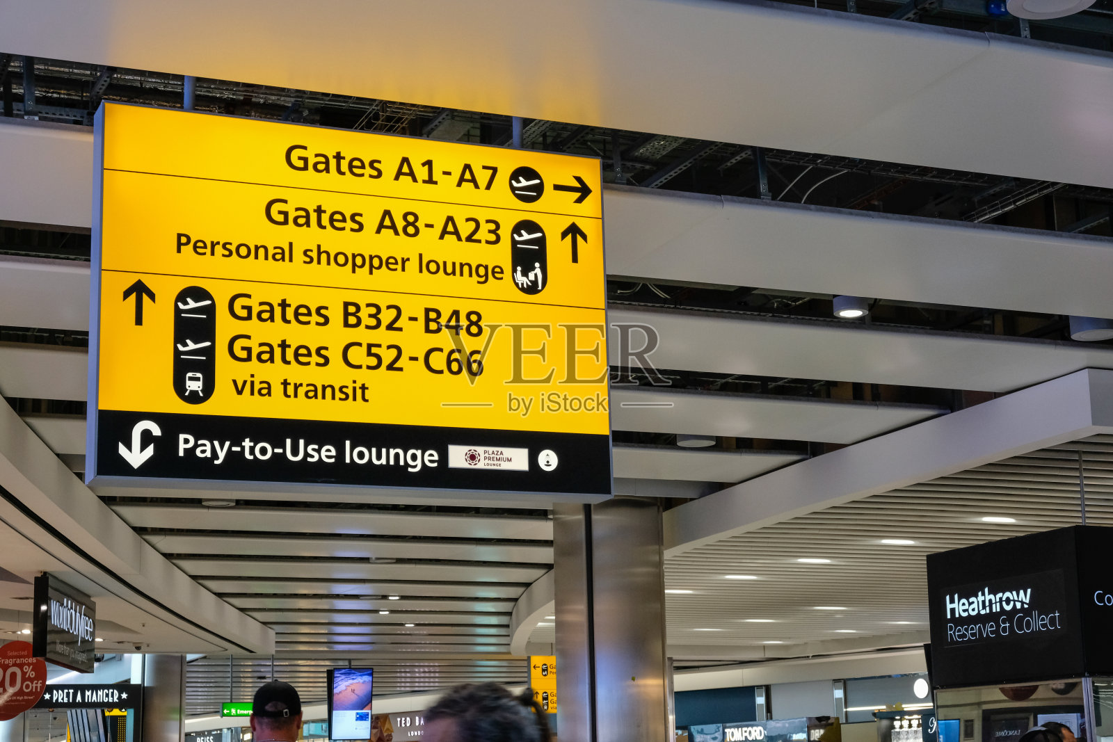 伦敦希思罗机场5号航站楼信息标志照片摄影图片