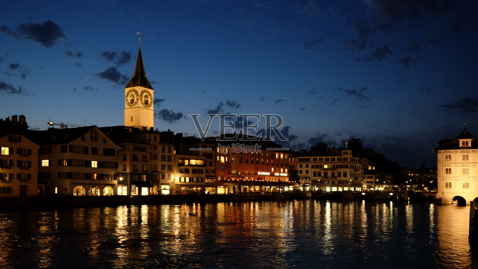 瑞士苏黎世的夜景照片摄影图片