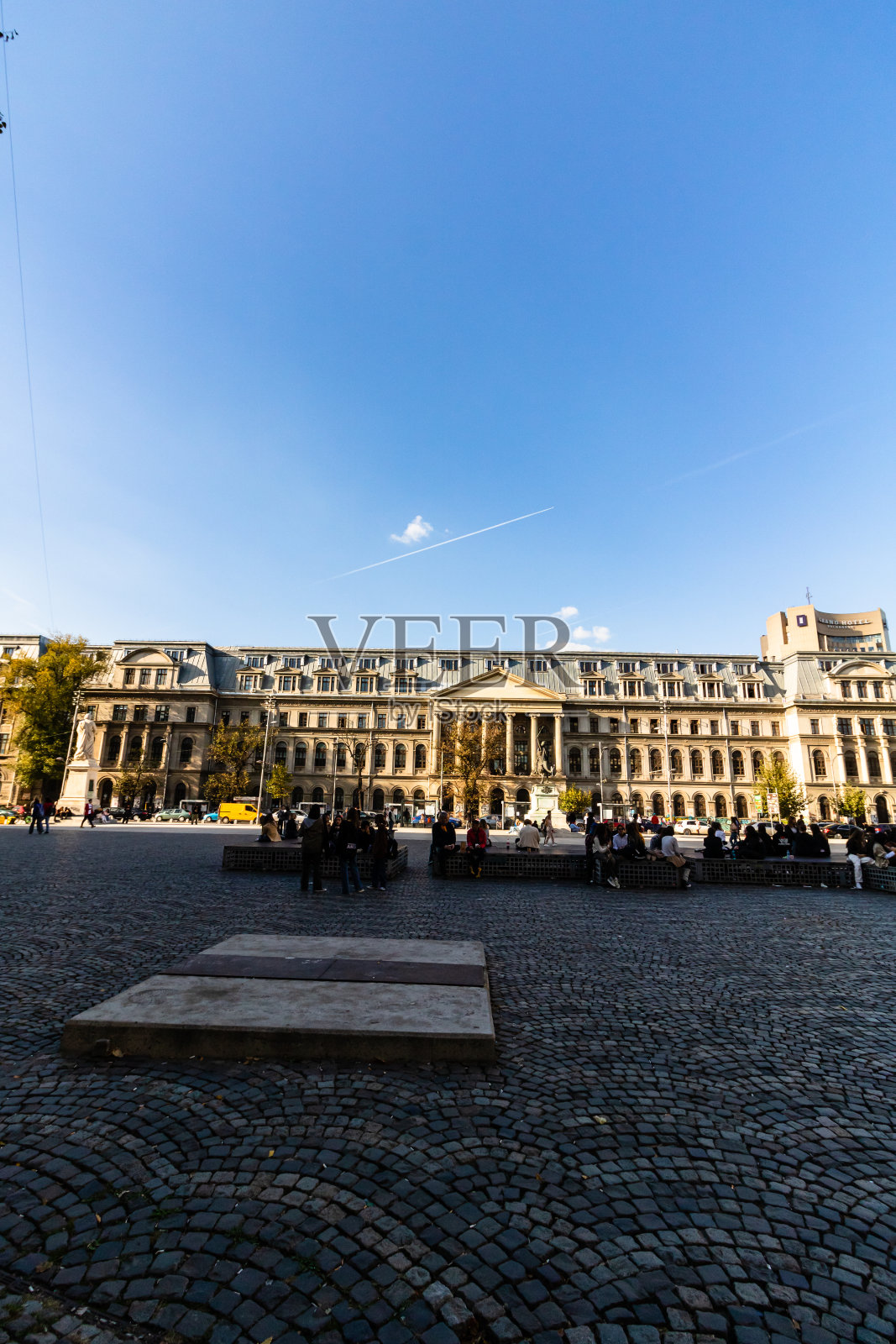 布加勒斯特大学广场上的布加勒斯特大学，罗马尼亚，2023照片摄影图片